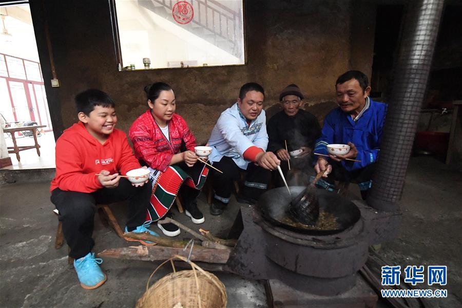 （輝煌60年&middot;壯美新廣西&middot;圖文互動）（2）和睦相處一家親 攜手并進謀發展&mdash;&mdash;廣西民族團結發展觀察
