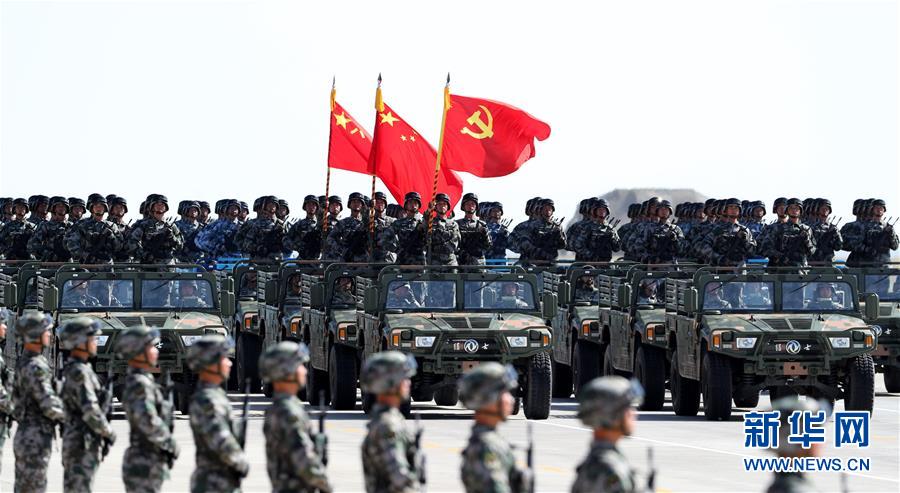 （新華全媒頭條&middot;強軍思想引領新征程&middot;圖文互動）（8）那一刻，我們光榮接受檢閱
