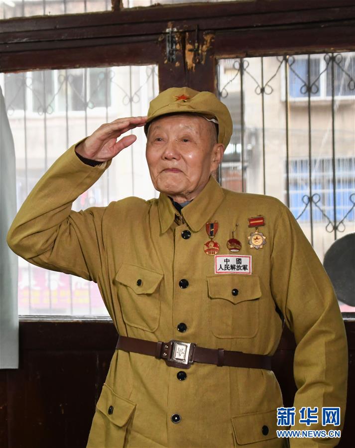 （壯麗70年&middot;奮斗新時代&mdash;&mdash;共和國榮光）（1）張富清：緊跟黨走，做黨的好戰(zhàn)士