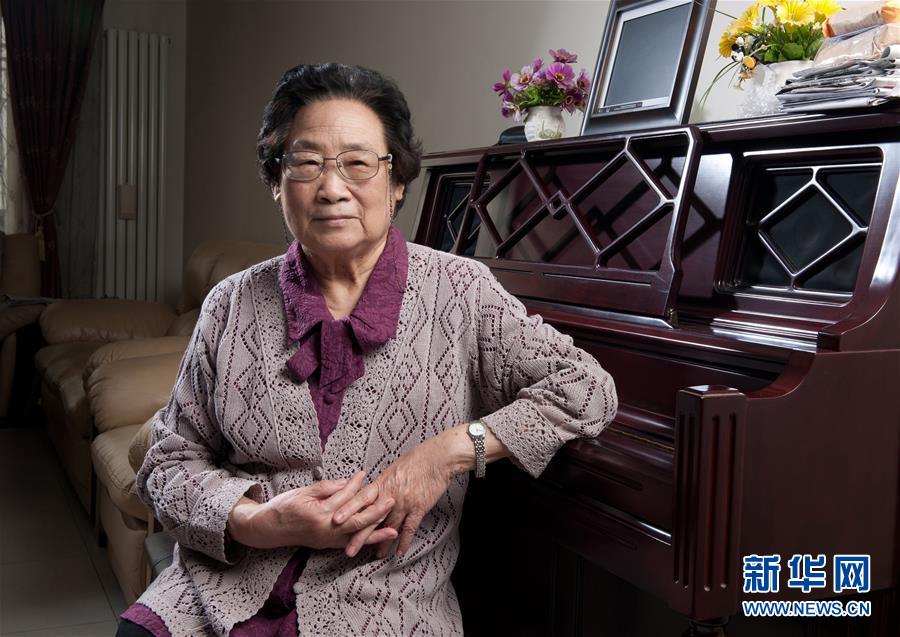 （壯麗70年&middot;奮斗新時代&mdash;&mdash;共和國榮光&middot;圖文互動）（1）屠呦呦：與青蒿結緣 用中醫藥造福世界