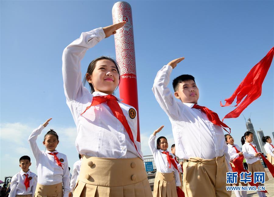 （新華全媒頭條&middot;圖文互動）（1）&ldquo;美麗的中國夢屬于你們&rdquo;&mdash;&mdash;以習近平同志為核心的黨中央關心少年兒童工作紀實