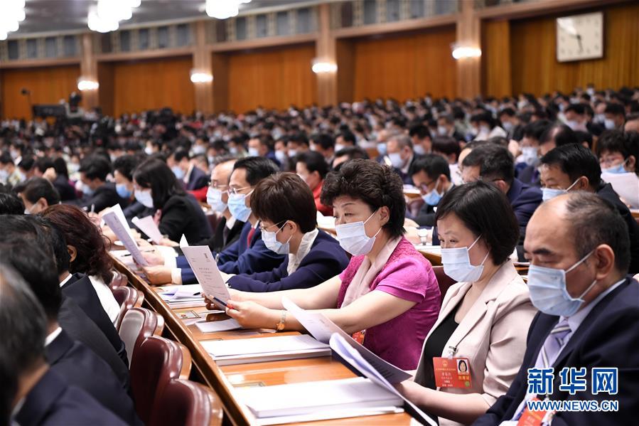 （兩會(huì)&middot;人大開(kāi)幕&middot;XHDW）（27）十三屆全國(guó)人大三次會(huì)議在京開(kāi)幕