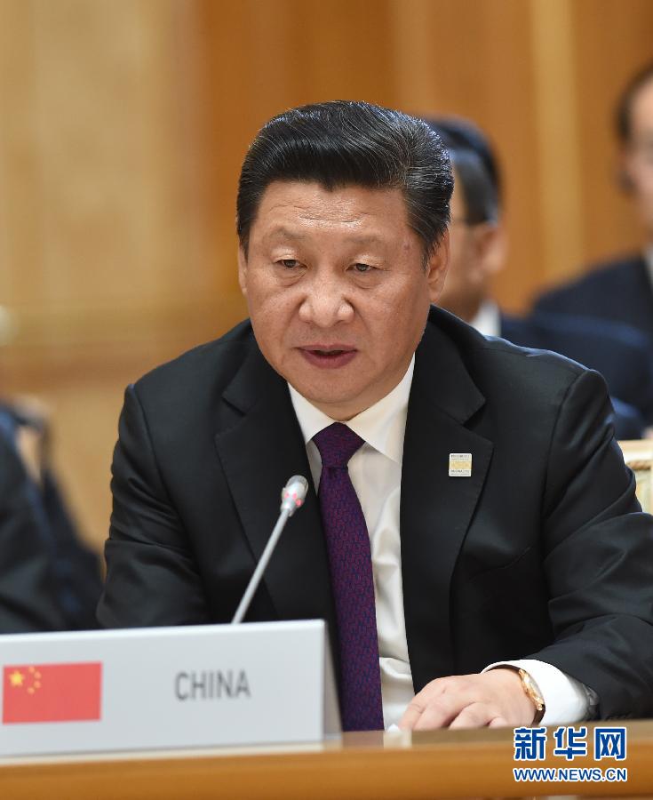 7月9日，金磚國(guó)家領(lǐng)導(dǎo)人第七次會(huì)晤在俄羅斯烏法舉行。中國(guó)國(guó)家主席習(xí)近平、俄羅斯總統(tǒng)普京、巴西總統(tǒng)羅塞夫、印度總理莫迪、南非總統(tǒng)祖馬出席。這是習(xí)近平發(fā)表題為《共建伙伴關(guān)系　共創(chuàng)美好未來(lái)》的主旨講話。新華社記者 饒愛民 攝 