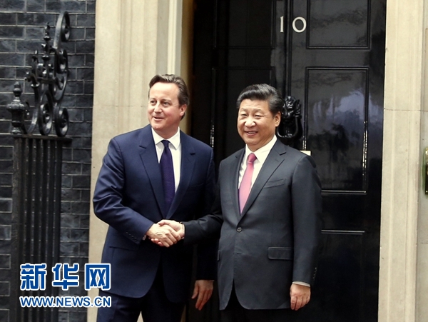 10月21日，國(guó)家主席習(xí)近平在倫敦唐寧街首相府同英國(guó)首相卡梅倫舉行會(huì)談。 新華社記者 鞠鵬 攝 